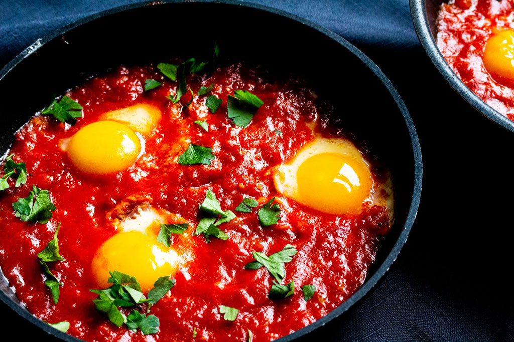 Shakshuka in einer Pfanne