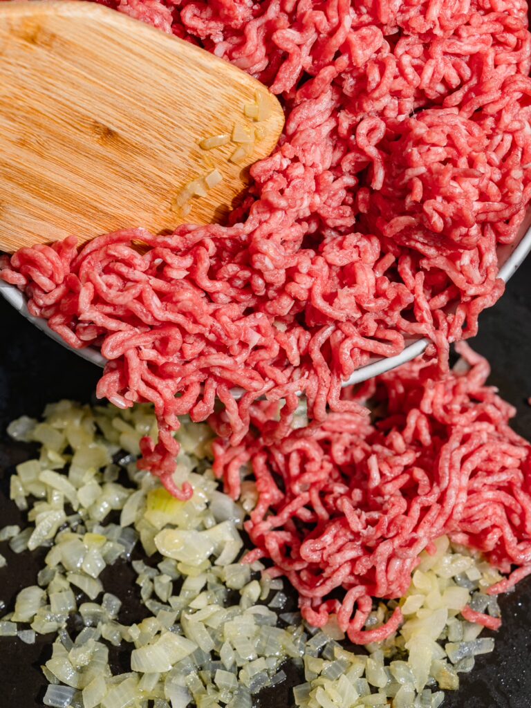 Mince is fried with onions for börek with minced meat filling.